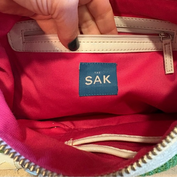 The Sak green purse 100% poly propylene medium size with 7 pockets*project bag* - Picture 9 of 10